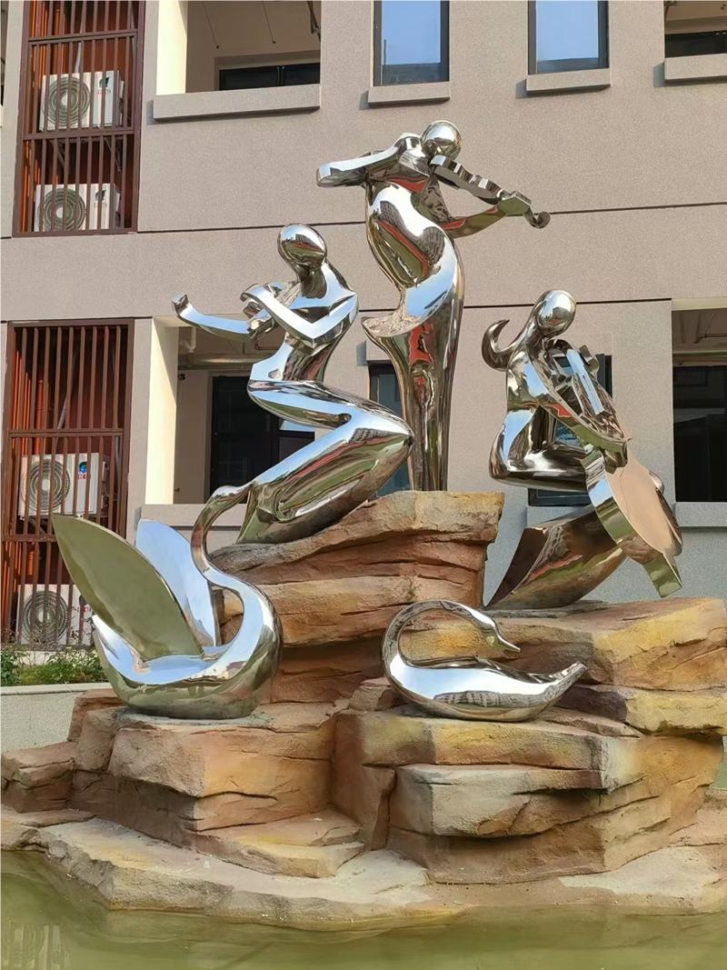 不锈钢镜面雕塑